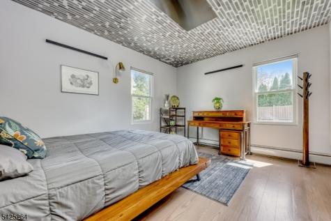 11 Ashton Place Glen Rock NJ 07452