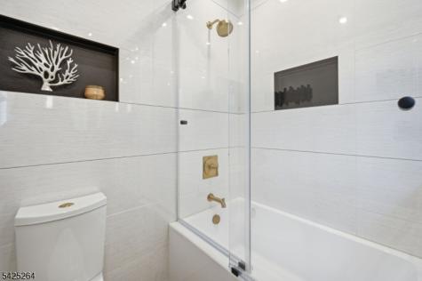 11 Ashton Place Glen Rock NJ 07452