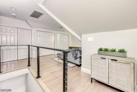 11 Ashton Place Glen Rock NJ 07452