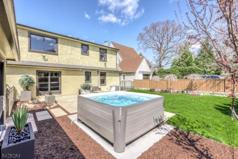 11 Ashton Place Glen Rock NJ 07452