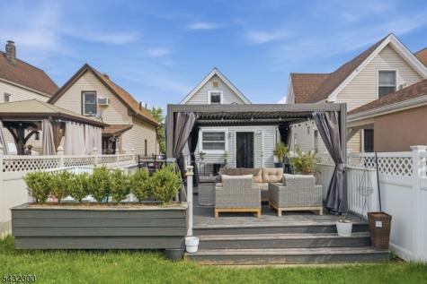 32 Willard Street Garfield NJ 07026