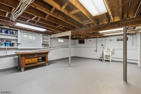 2799 Spruce Street Union NJ 07083
