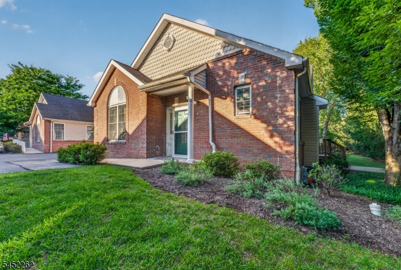 5 Indian Plantation Street Raritan NJ 08822