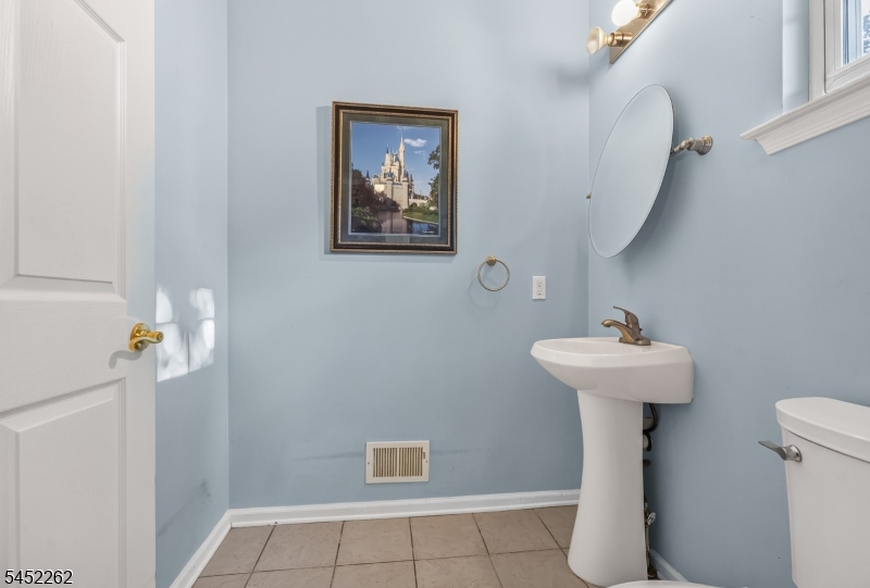 5 Indian Plantation Street Raritan NJ 08822
