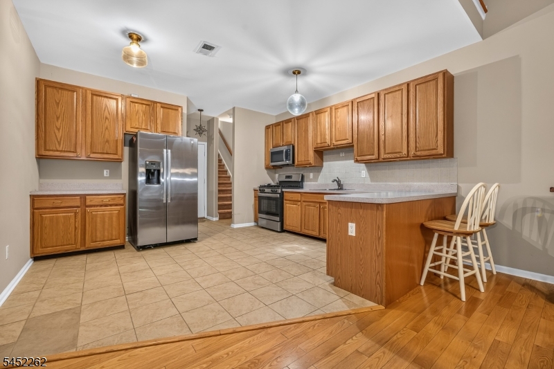 5 Indian Plantation Street Raritan NJ 08822
