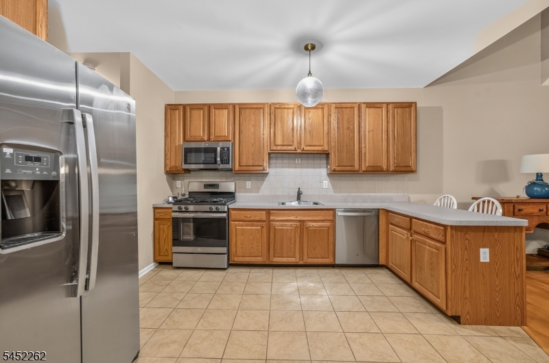5 Indian Plantation Street Raritan NJ 08822