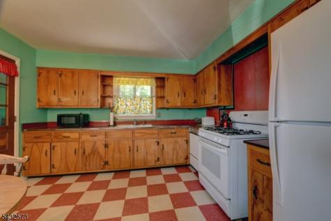 68 Comly Road Lincoln Park NJ 07035