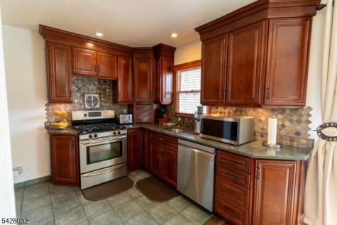93 Brighton Road Clifton NJ 07012