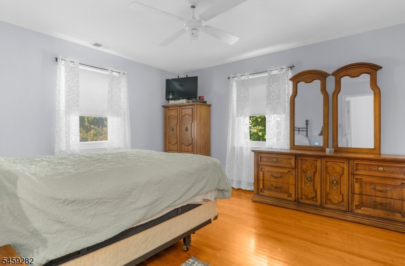 17 Ridge Road Raritan NJ 08822