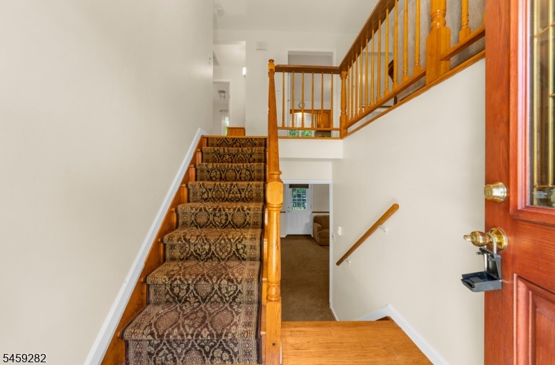 17 Ridge Road Raritan NJ 08822