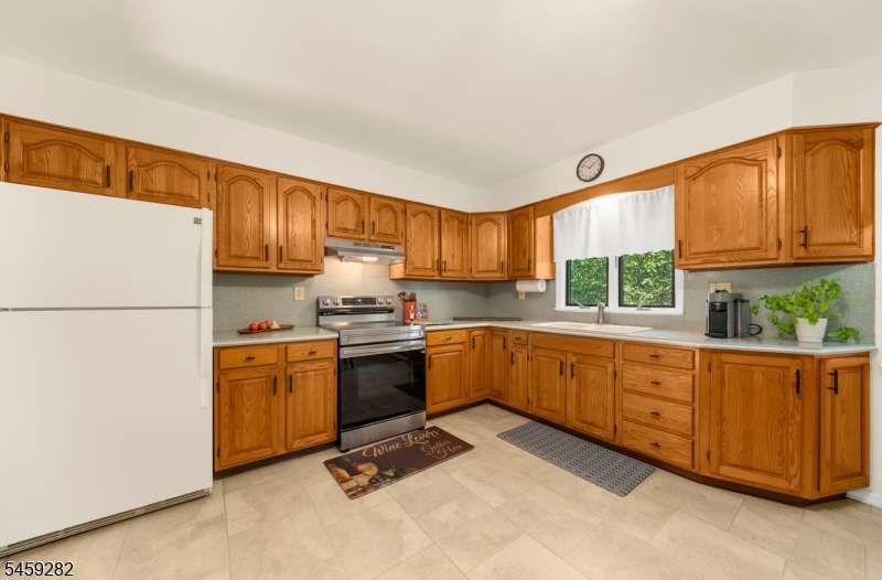 17 Ridge Road Raritan NJ 08822