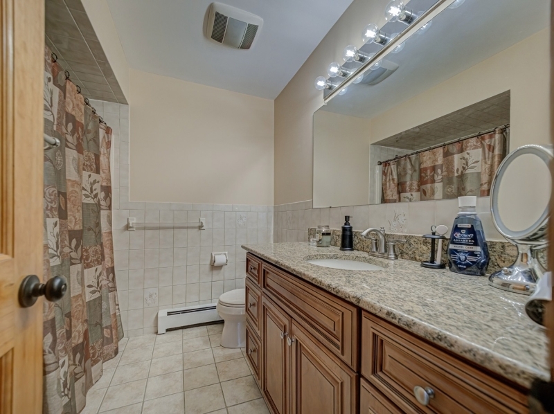 28 Randolph Street Lincoln Park NJ 07035
