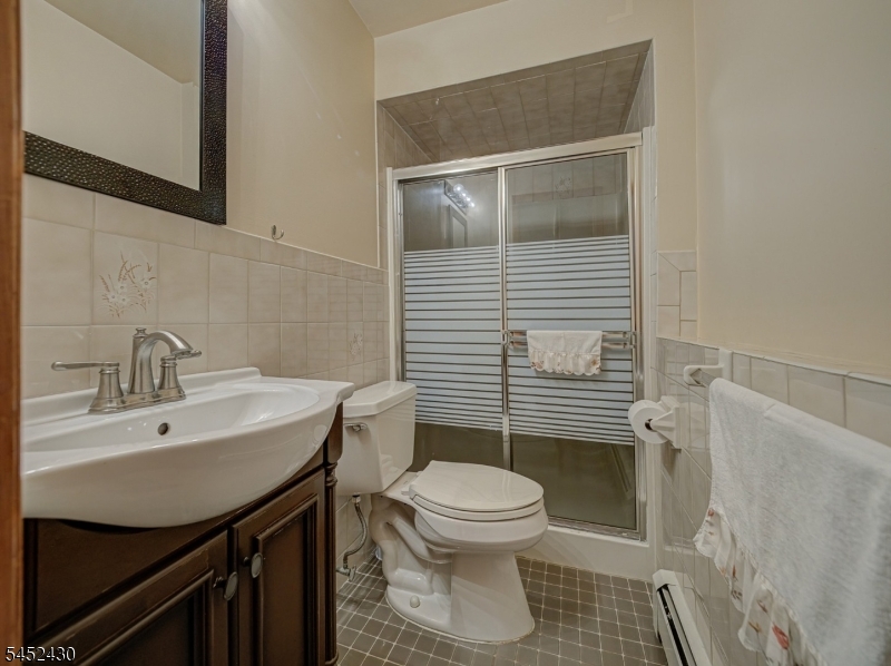 28 Randolph Street Lincoln Park NJ 07035