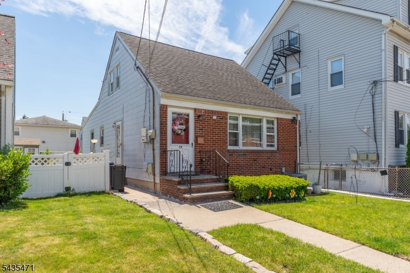 19 Albert Street North Arlington NJ 07031