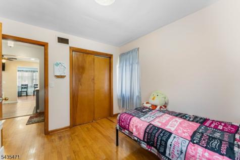 19 Albert Street North Arlington NJ 07031