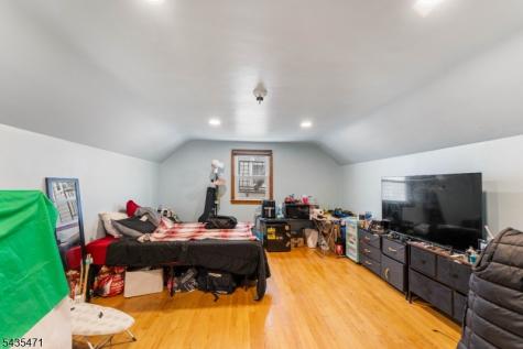 19 Albert Street North Arlington NJ 07031