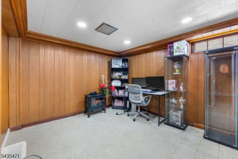 19 Albert Street North Arlington NJ 07031