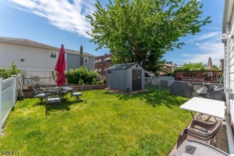 19 Albert Street North Arlington NJ 07031