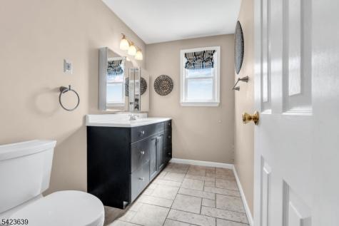 52 7TH Street North Arlington NJ 07031