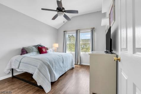 52 7TH Street North Arlington NJ 07031