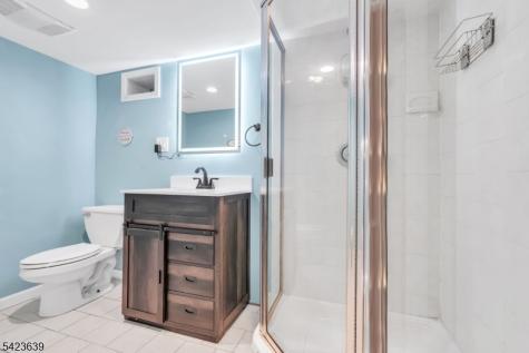 52 7TH Street North Arlington NJ 07031