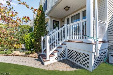 52 7TH Street North Arlington NJ 07031