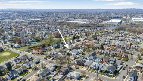 52 7TH Street North Arlington NJ 07031