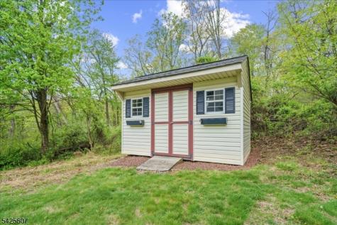 36 Jockey Hollow Road Bethlehem NJ 08802