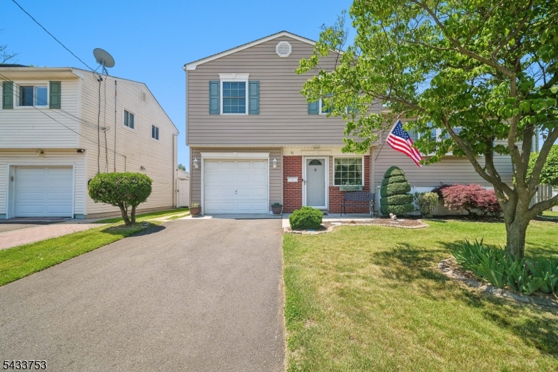 53 Orchard Street Carteret NJ 07008