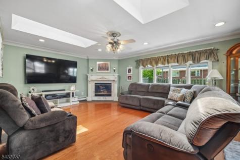 53 Orchard Street Carteret NJ 07008