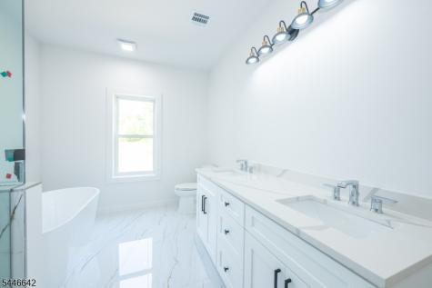 5 Emerald Drive Hardyston NJ 07419
