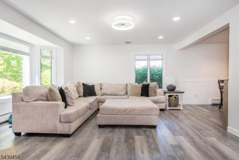 20 Knob Hill Road Washington NJ 07840