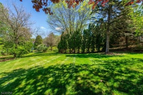 20 Knob Hill Road Washington NJ 07840