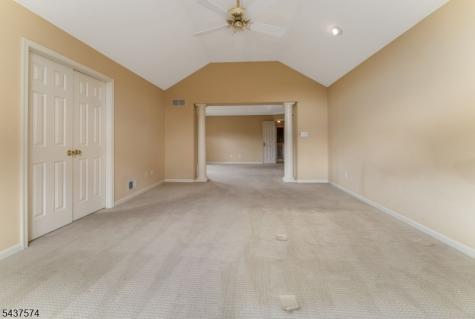 23 Neshanic Drive Raritan NJ 08551