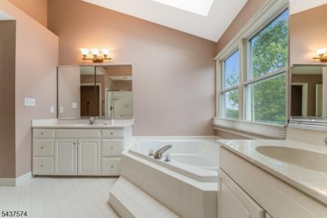 23 Neshanic Drive Raritan NJ 08551