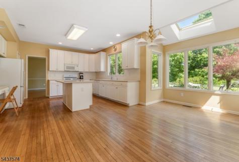 23 Neshanic Drive Raritan NJ 08551