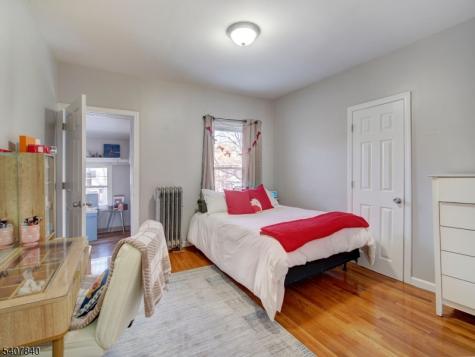24 White Terrace Newark NJ 07108
