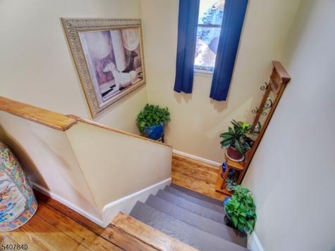 24 White Terrace Newark NJ 07108