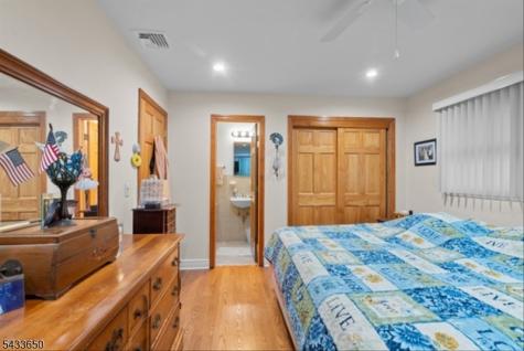 17 Foxhill Lane Ringwood NJ 07456