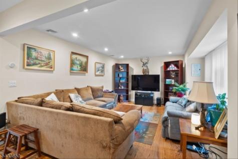 17 Foxhill Lane Ringwood NJ 07456
