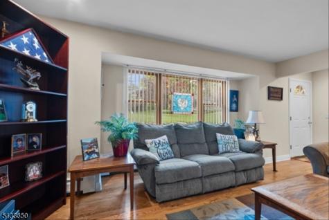 17 Foxhill Lane Ringwood NJ 07456