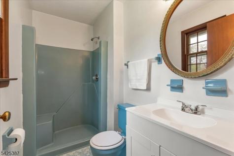 9 Symonds Lane Lebanon NJ 08826