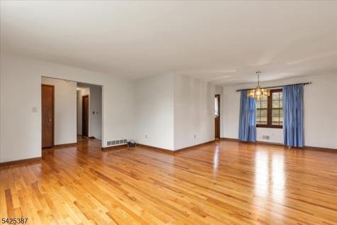 9 Symonds Lane Lebanon NJ 08826