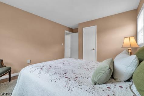 12 Brook Place West Orange NJ 07052