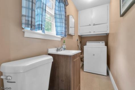 12 Brook Place West Orange NJ 07052