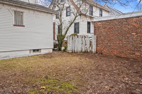 315 Meeker Avenue Newark NJ 07112