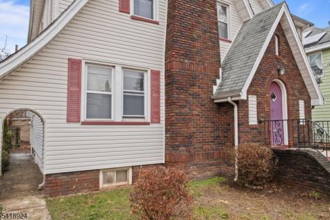 315 Meeker Avenue Newark NJ 07112