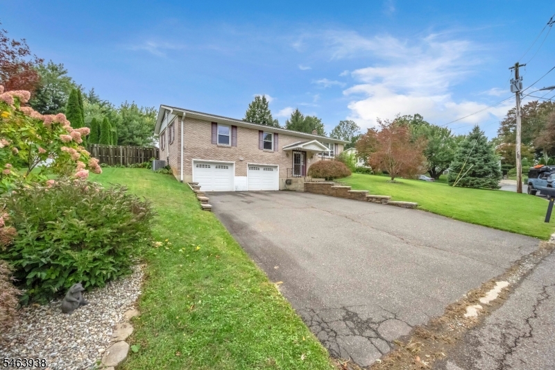 9 Douglas Lane Washington NJ 07882