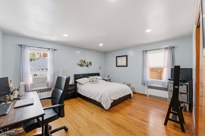 72 Clarendon Place Hackensack NJ 07601