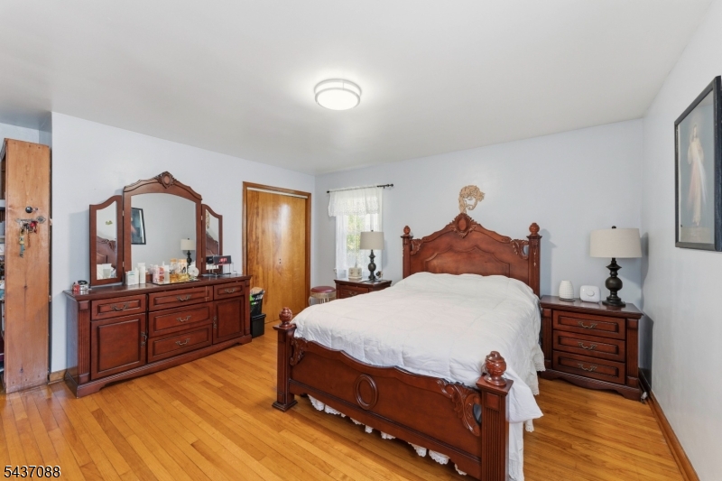 72 Clarendon Place Hackensack NJ 07601